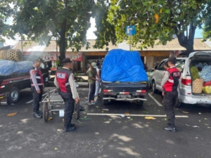 Samapta Polres Klungkung Patroli KRYD di Pasar dan Terminal Galiran, Antisipasi Premanisme.