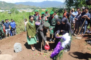 “Dandim 1608/Bima Pimpin Penghormatan Terakhir untuk Pelda Suharto”