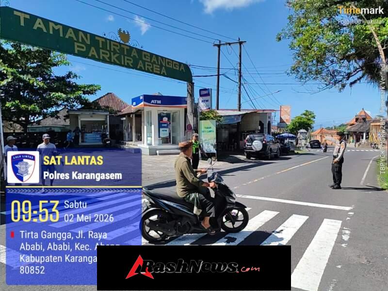 Sat Lantas Melaksanakan Pengamanan di Obyek Wisata Tirtagangga