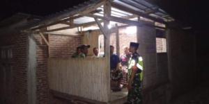 Babinsa Koramil 1608-05/Donggo Intensifkan Patroli Ronda Malam, Perkuat Keamanan Wilayah Binaan