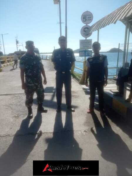 TNI Hadir Jaga Pelabuhan Poto Tano, Keamanan Wilayah Tetap Terjaga