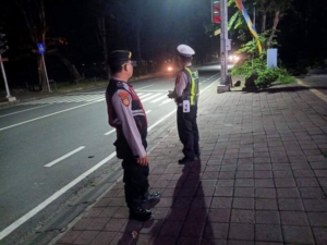 Respons Cepat Laporan 110, Polsek Dentim Bubarkan Aksi Balap Liar di By Pass Ngurah Rai