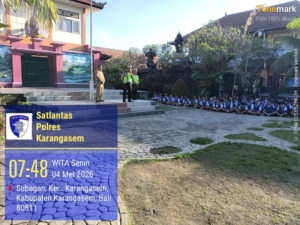 Police Goes To School” Safety Riding Sat Lantas Polres Karangasem di SMP N 2 Amlapura