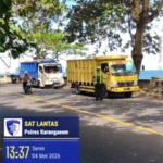 Satlantas Polres Karangasem Berikan Himbauan Parkir Truk di Obyek Wisata Candidasa