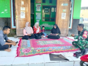 Sinergi Babinsa, Polindes, dan Posyandu Dorong Pencegahan Stunting di Desa Seran