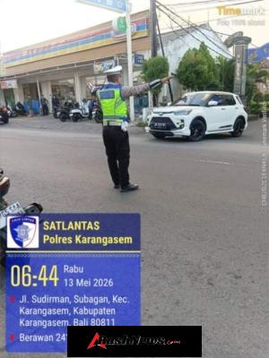 Anggota Lantas Polres Karangasem Laksanakan Gatur Pagi di Simpang Tiga BTN Taman Asri Karangasem