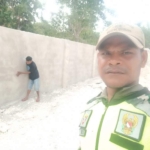 Kopda Noh Nubatonis Monitoring Pekerjaan Plesteran KDKMP di Loaholu
