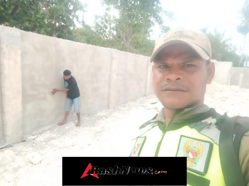 Kopda Noh Nubatonis Monitoring Pekerjaan Plesteran KDKMP di Loaholu
