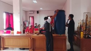 Bhabinkamtibmas Jimbaran Hadiri Sosialisasi Pengelolaan Sampah Rumah Tangga