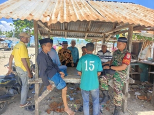 Patroli Malam Koramil 1614-06/Manggelewa Jaga Kondusifitas Wilayah Binaan