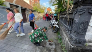 Revitalisasi Ekosistem Tukad Badung melalui Aksi Bersih, Penanaman Pohon, dan Penebaran Benih Ikan