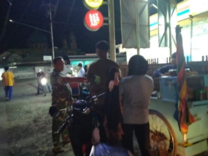 Patroli Malam Koramil 1628-03/Seteluk Ciptakan Situasi Aman dan Kondusif