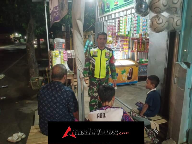 Babinsa Koramil Bolo Ajak Warga Aktif Cegah Gangguan Keamanan Lingkungan