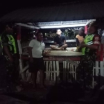 Patroli Siskamling Koramil 1608-03/Sape Pastikan Kondisi Wilayah Tetap Kondusif