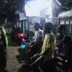 Babinsa Koramil 1608-06/Wawo Himbau Warga Tingkatkan Kewaspadaan dan Kebersamaan