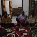 Babinsa Desa Matua Gelar Komsos Humanis Lewat Ronda Malam