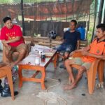 Komsos dan Pantau Wilayah, Babinsa Ajak Orang Tua Bimbing Anak Siap Masuk TNI Sejak Dini