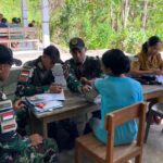Wujud Kepedulian di Perbatasan, Yonarmed 12 Kostrad Dampingi Kegiatan Posyandu