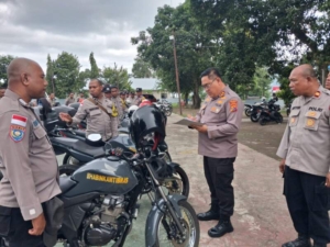 ​Pastikan Pelayanan Prima, Kapolres Ende Cek Langsung 59 Motor Dinas dan Atribut Kelengkapan Bhabinkamtibmas