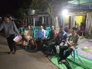 Babinsa Koramil Hu’u Hadiri Mbolo Sokongan, Perkuat Semangat Gotong Royong Warga