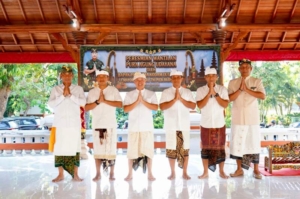 Kodam IX/Udayana Gelar Melaspas Wantilan Pura Agung Udayana Dipimpin Langsung Pangdam
