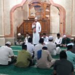 Babinsa Gianyar Bersama Bhabinkamtibmas Pastikan Tausiah 1 Muharam Berlangsung Aman dan Lancar