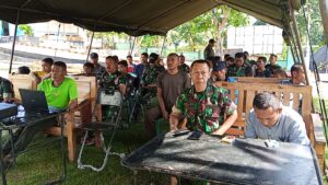 Kebersamaan TNI dan Warga Terlihat dalam Nobar Piala Dunia Kodim 1614/Dompu