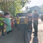 Puluhan Warga Ramaikan Safari Mobil Maung Kodim 1608/Bima di Taman Amahami