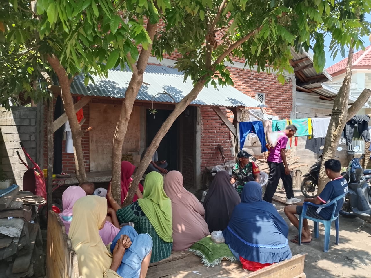 Komsos Babinsa di Dusun Berkah, Tekankan Peran Orang Tua dalam Pembinaan Anak