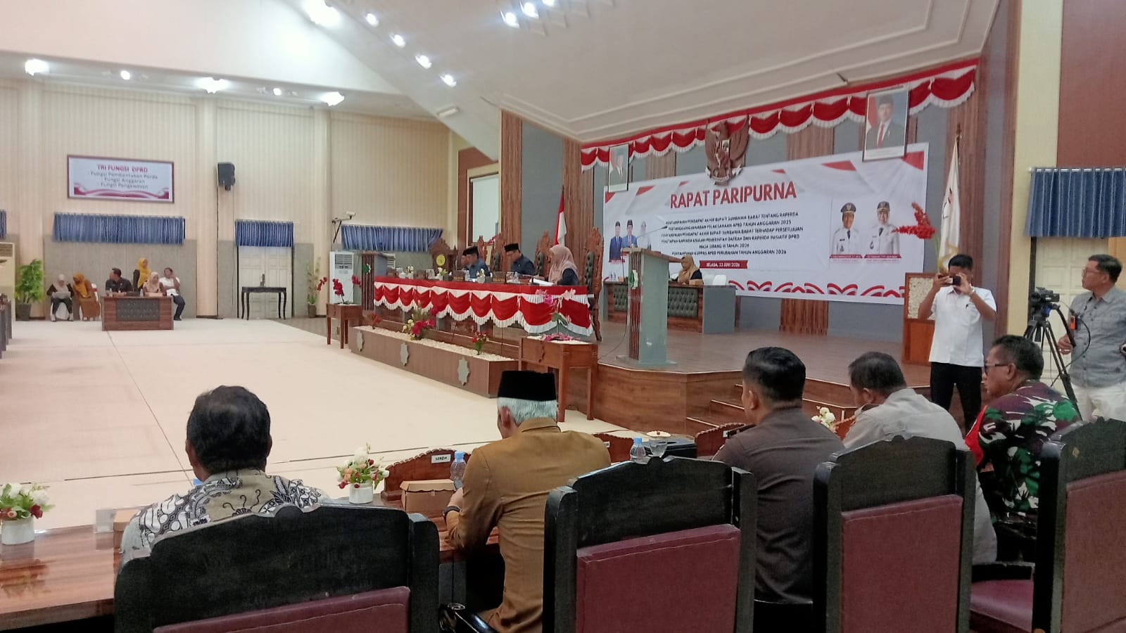 Bahas APBD dan Raperda, Danramil Taliwang Ikuti Rapat Paripurna DPRD Sumbawa Barat