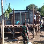 Koramil 1614-01/Dompu Tingkatkan Kebersamaan Melalui Karya Bakti Bersama Warga