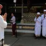 Hadiri Melaspas Tapakan Pura Dalem Pengembungan, Wabup Tabanan Tegaskan Pentingnya Persatuan dan Pelestarian Budaya Bali