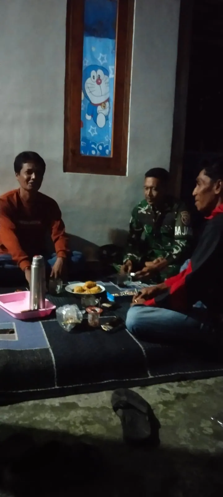 Patroli Malam Koramil 1628-05 Ciptakan Wilayah Jereweh Aman dan Kondusif