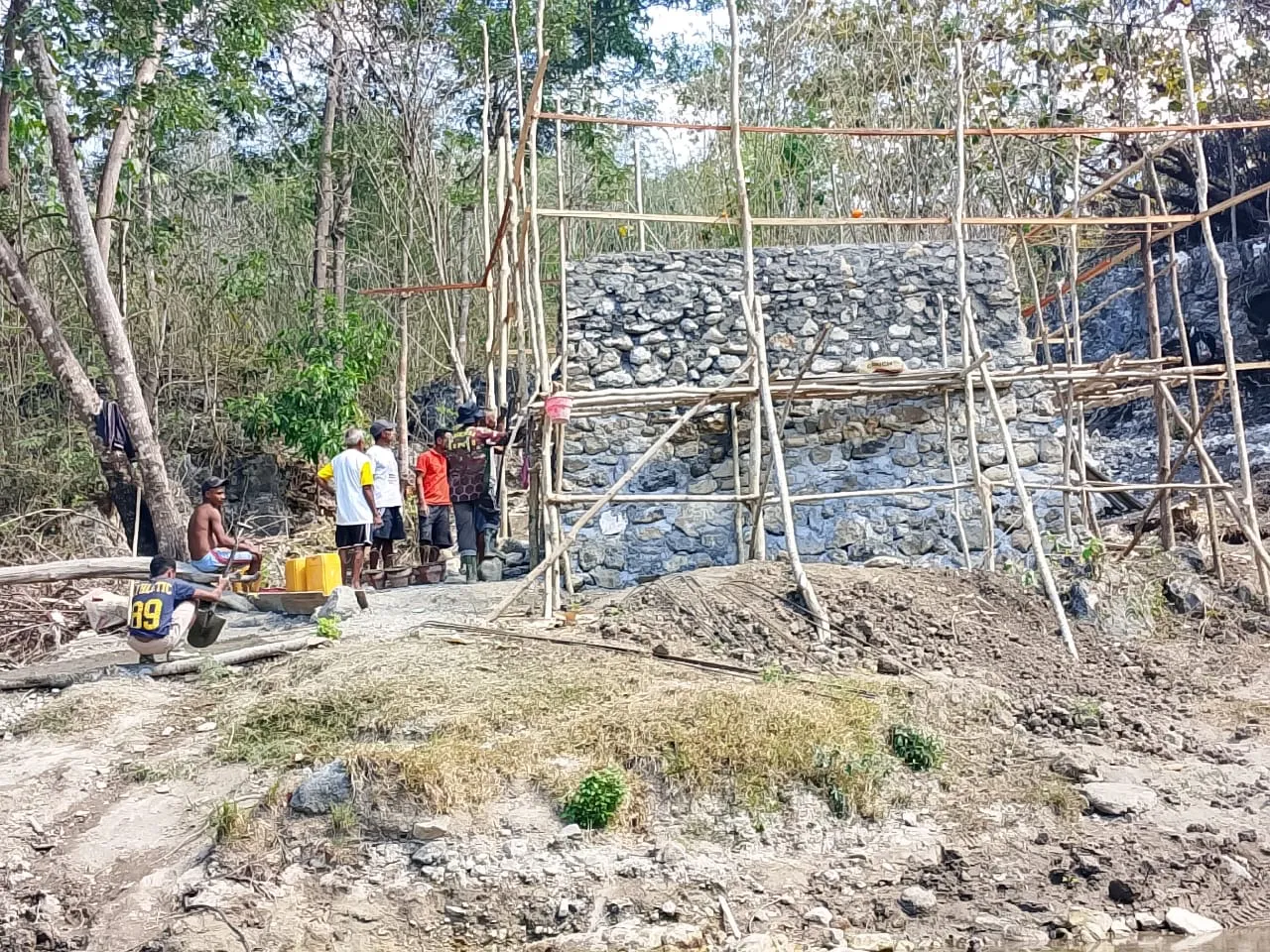 Progress Jembatan Oemasi Capai Empat Puluh Dua Persen Lebih Hari