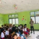 ​Cegah Perundungan Sejak Dini, Polsek Wolowaru Edukasi Puluhan Siswa SDK Wolondopo 1