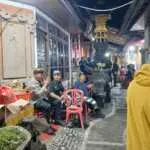 Patroli KRYD Malam Minggu, Polsek Dentim Tertibkan Remaja Nongkrong Hingga Larut Malam dan Amankan Satu Sepeda Motor
