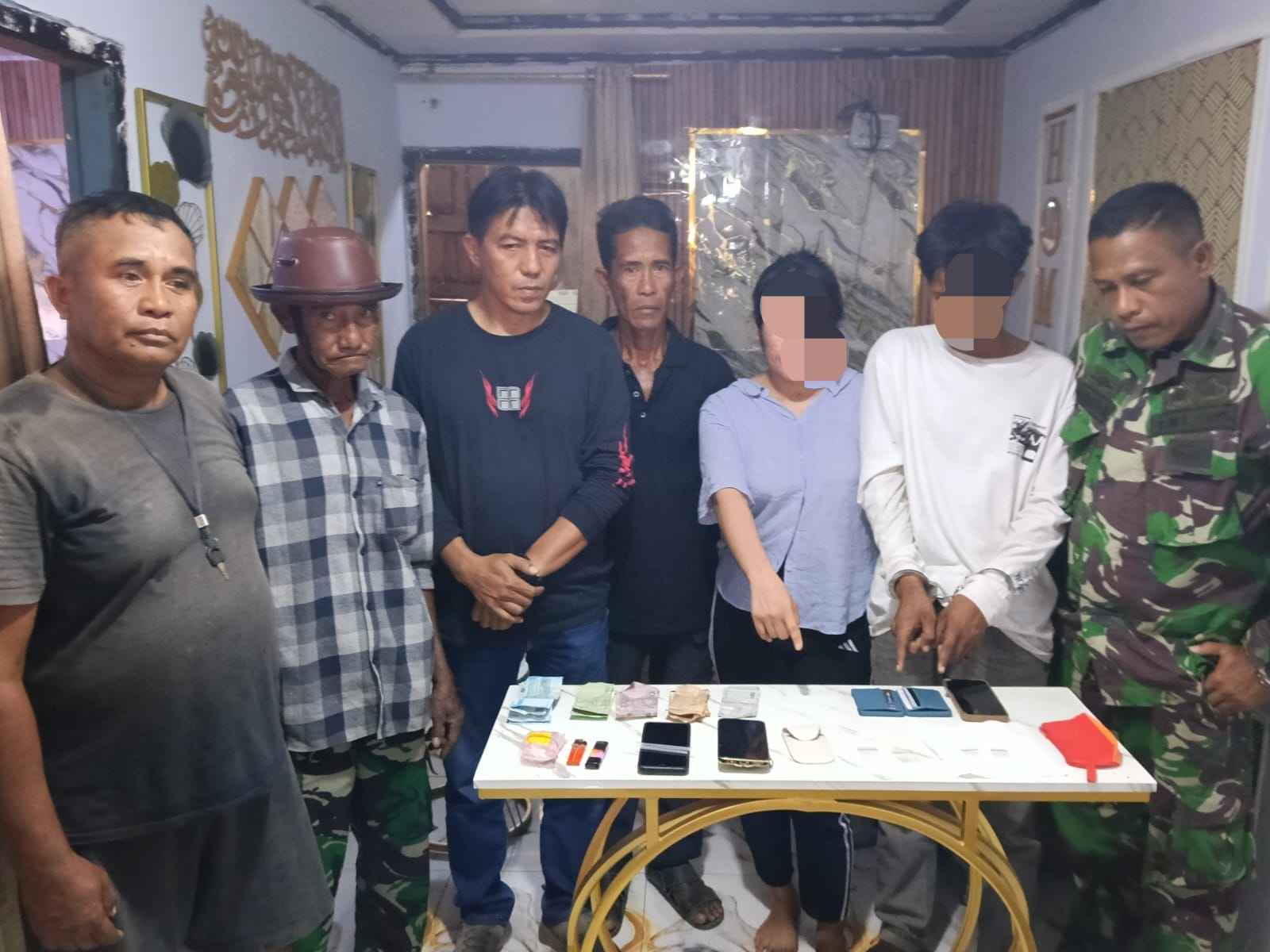 Perangi Narkoba, Kodim 1608/Bima Serahkan Dua Terduga Pelaku ke Satresnarkoba Polres Bima