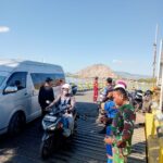 Hadir di Objek Vital, Babinsa Poto Tano Jaga Kelancaran Aktivitas Pelabuhan.