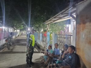 Patroli Malam Babinsa Bolo Ajak Warga Cegah Miras, Narkoba, dan Tindak Kriminal
