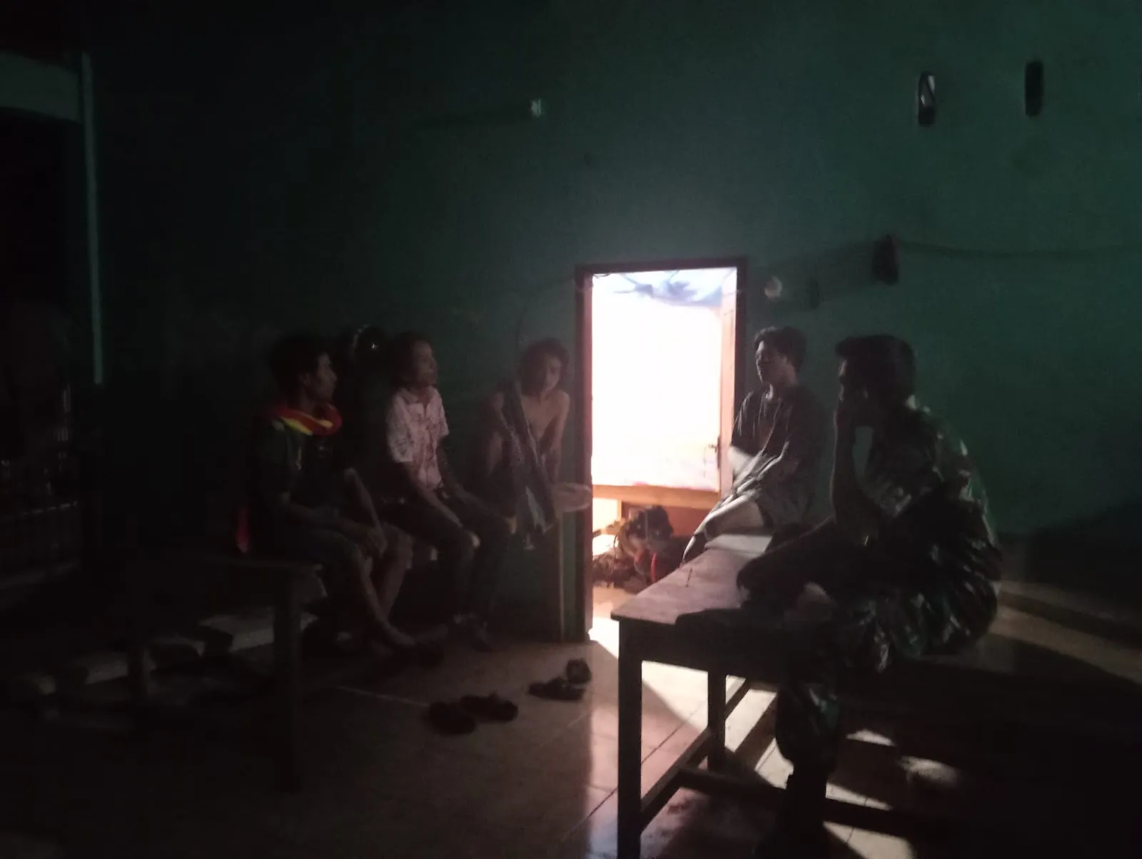 Koramil 1628-02/Sekongkang Intensifkan Patroli Malam Demi Kenyamanan Masyarakat