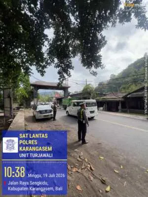 Satlantas Polres Karangasem Berikan Himbauan Parkir Truk di Obyek Wisata Candidasa