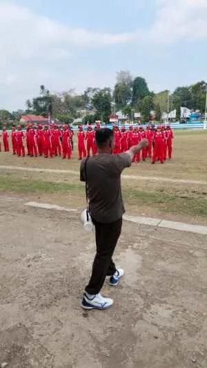 Dandim Menekankan Agar anggota Paskibra Agar Selalu Disiplin dan Fokus Dalam Latihan