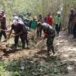 Gotong Royong Massal! Babinsa dan Warga Kompak Percantik Akses Menuju Tepal