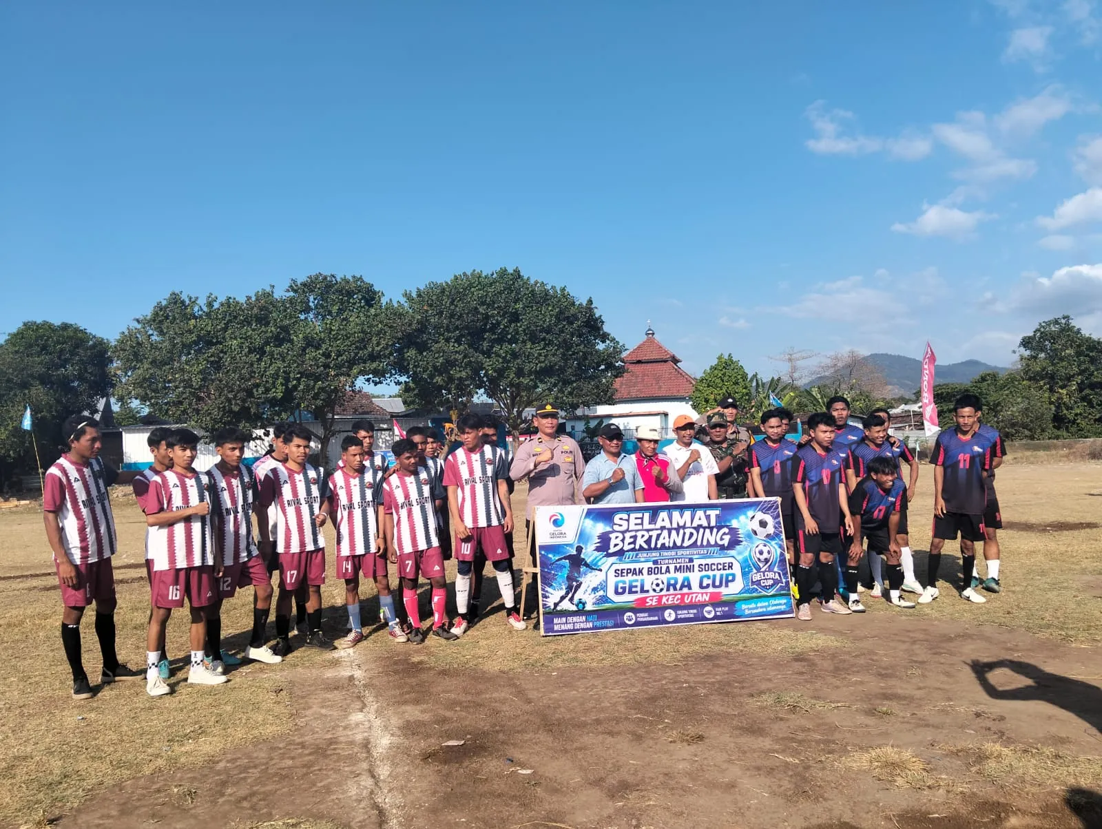 Kapolres Karangasem Salurkan Bantuan Sembako untuk Warga Kurang Mampu Lewat Program Sabuk Kamtibmas