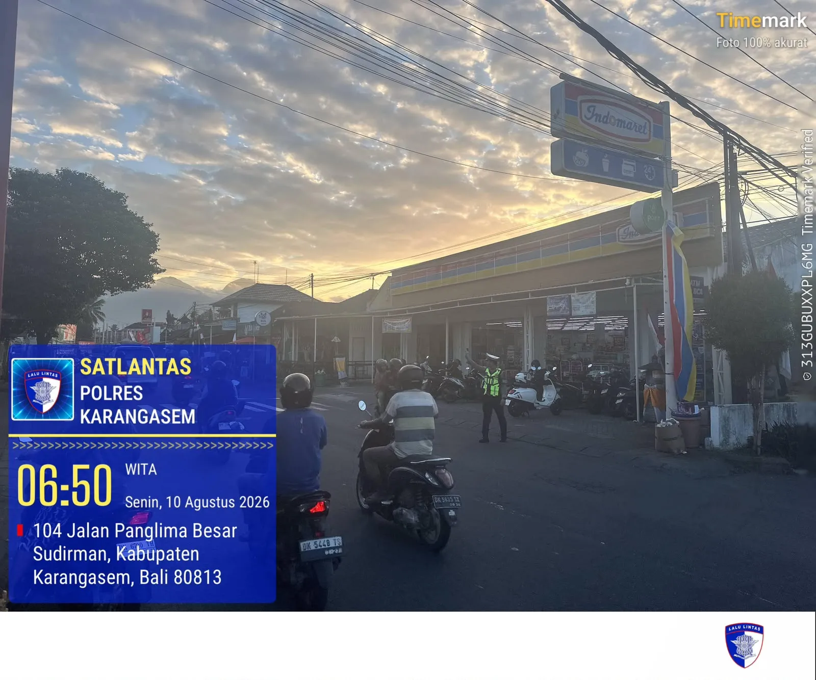 Anggota Lantas Polres Karangasem Laksanakan Gatur Pagi di Simpang Tiga BTN Taman Asri Karangasem