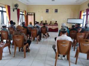 Babinsa Dorong Maulid Nabi di Empang Berjalan Aman dan Lancar