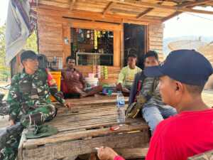 Babinsa Labuhan Aji Tegaskan Pentingnya Stop Penebangan Liar dan Pembukaan Lahan Ilegal