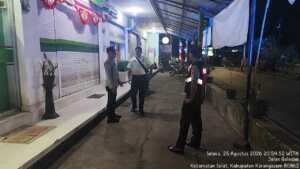 Blue Light Patrol Polsek Selat Pantau Situasi Pegadaian Capem Selat, Ciptakan Kamtibmas Kondusif