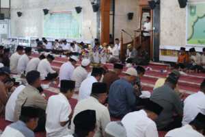 ‎  ‎Kasdim 1607/Sumbawa Hadiri Maulid Nabi, Momentum Perkuat Ukhuwah dan Kebersamaan