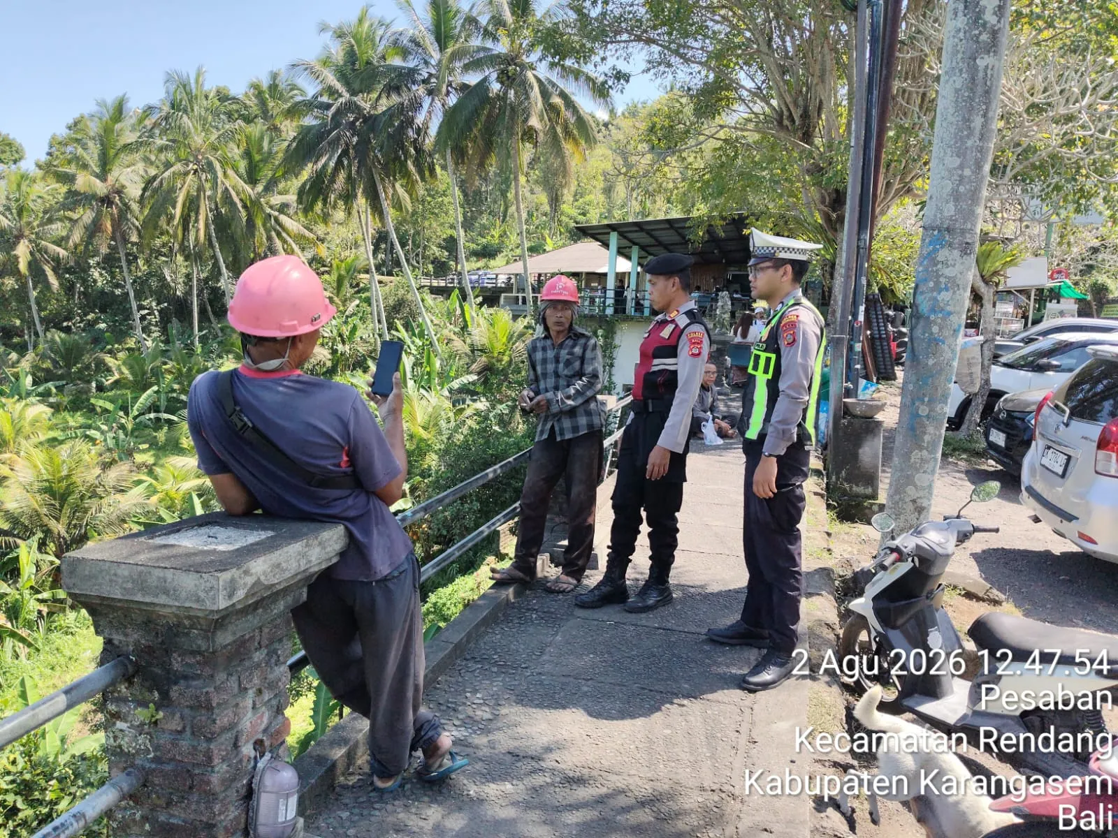 Polsek Rendang Melaksanakan Patroli Dialogis Dalam Rangka Menjaga Kamtibmas